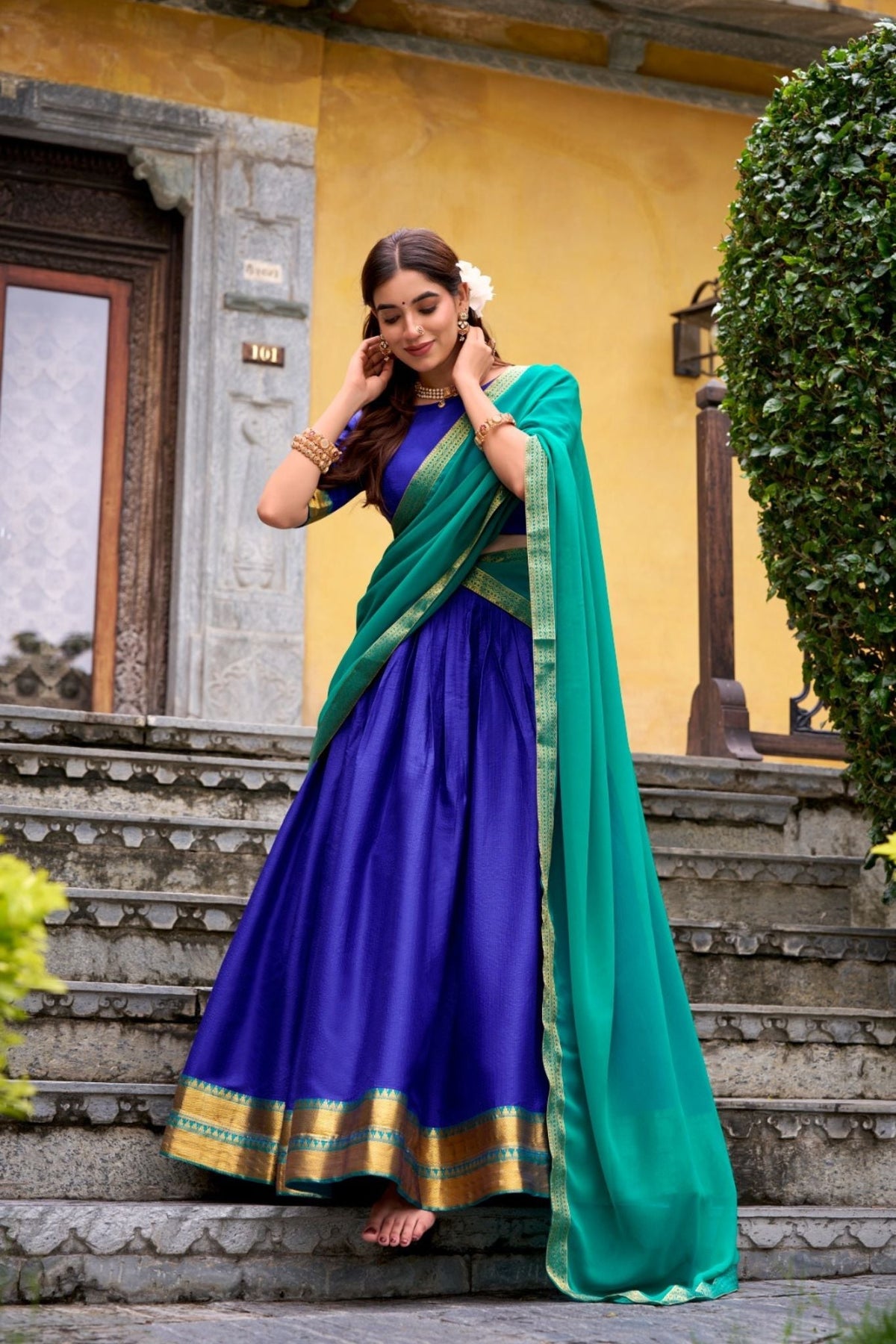 Ready-to-Wear Zari Woven Lehenga Set with Unstitched Blouse and Lace Border Dupatta